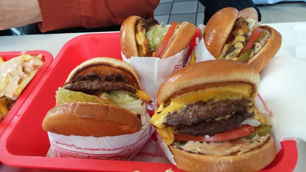 In-N-Out Burger | restaurant | 1159 N Rengstorff Ave, Mountain View, CA 94043, USA | 8007861000 OR +1 800-786-1000