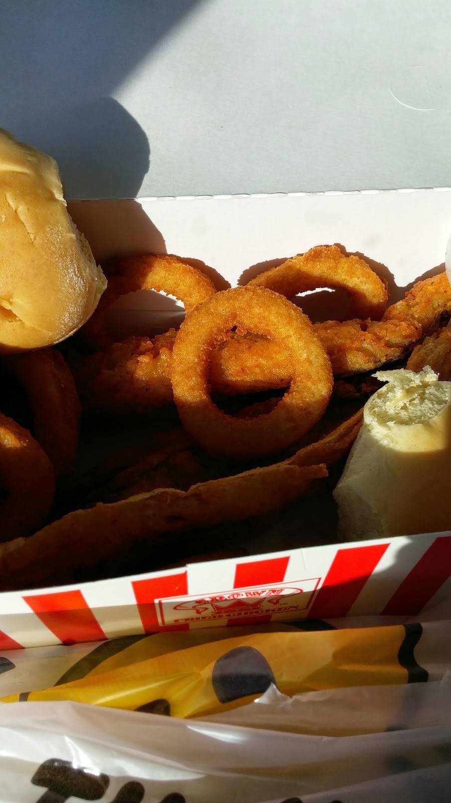 Crown Fried Chicken & Gyro | restaurant | 110 Delsea Dr, Glassboro, NJ 08028, USA | 8565959258 OR +1 856-595-9258