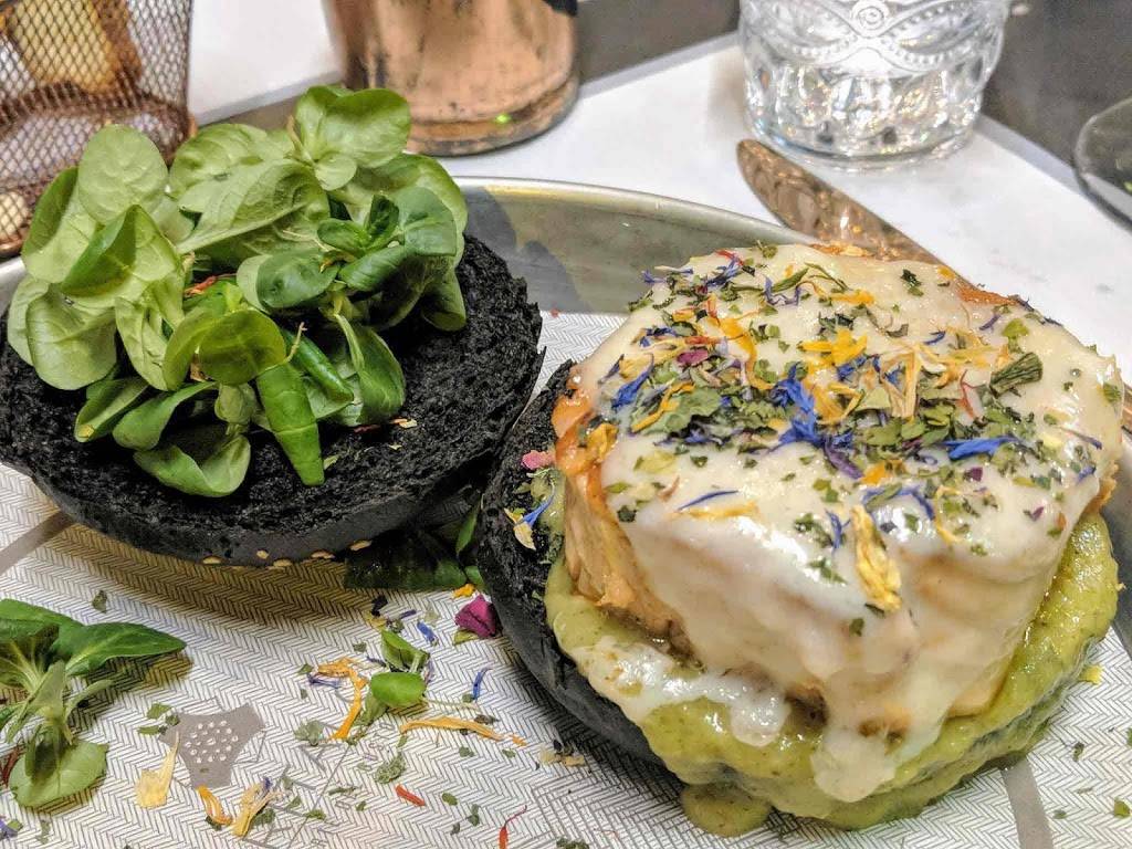 Cocos West Italian Restaurant | restaurant | 5406 Harding Pike, Nashville, TN 37205, USA | 6153569398 OR +1 615-356-9398