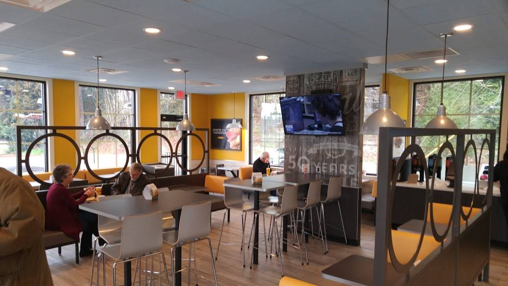 Biscuitville | cafe | 2145 Peters Creek Pkwy, Winston-Salem, NC 27103, USA | 3367235034 OR +1 336-723-5034