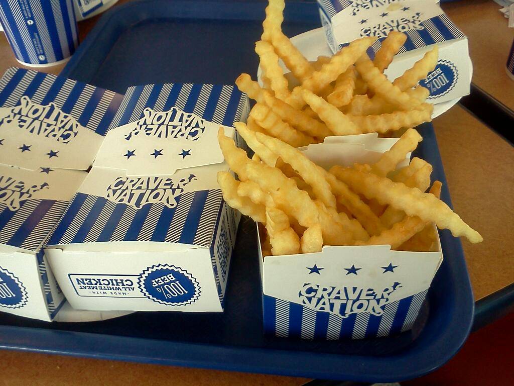 White Castle | restaurant | 8801 W Market Square Dr, Daleville, IN 47334, USA | 7653781179 OR +1 765-378-1179