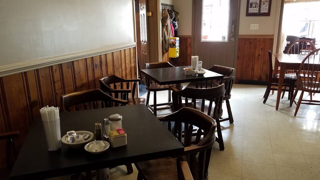 Granny Bees LLC | restaurant | 179 Main St, Appomattox, VA 24522, USA | 4343522259 OR +1 434-352-2259