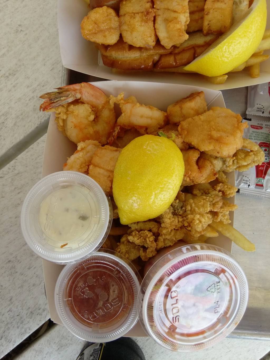 Butlers Flat Clam Shack | restaurant | 86 Orchard Beach Blvd, Port Washington, NY 11050, USA | 5168838330 OR +1 516-883-8330