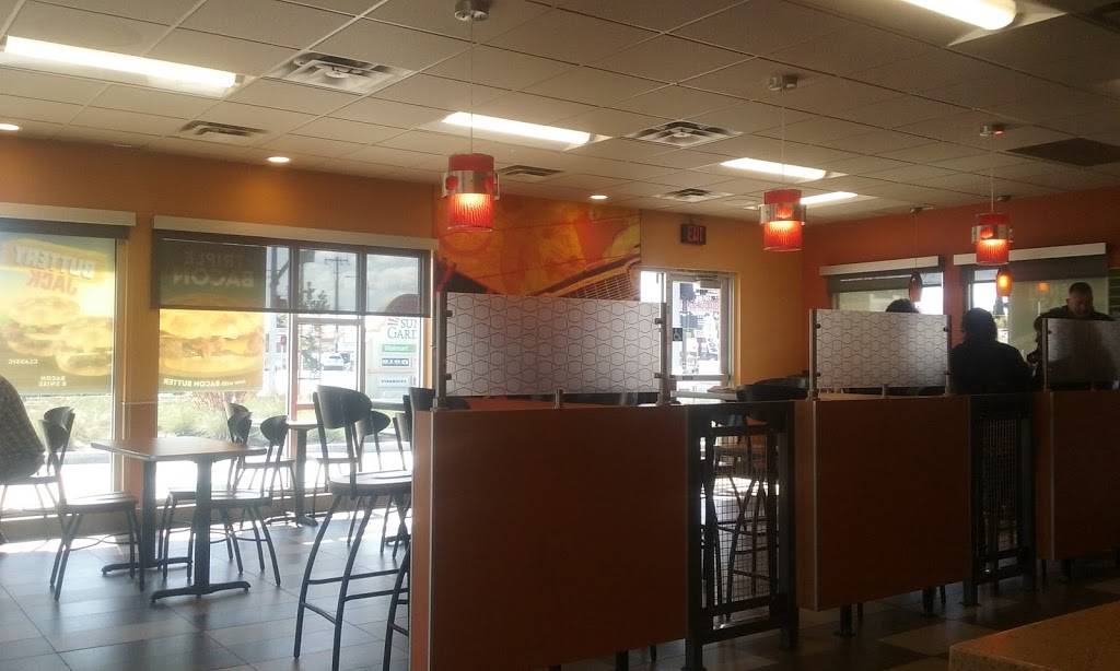 Jack in the Box | restaurant | 1490 Monterey Rd, San Jose, CA 95110, USA | 4082955357 OR +1 408-295-5357