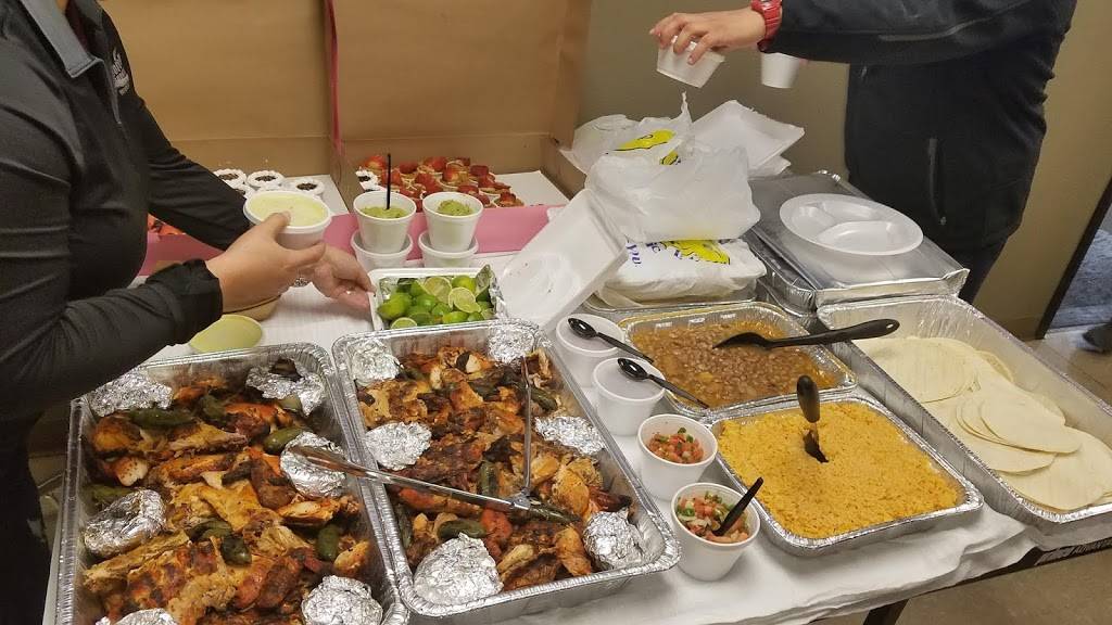 Pollos Asados Los Nortenos | restaurant | 4642 Rigsby Ave, San Antonio, TX 78222, USA | 2106483303 OR +1 210-648-3303