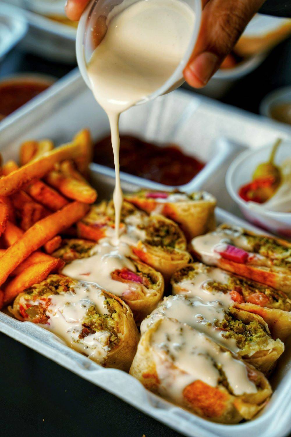 Abu Omar Halal | restaurant | 3700 N Portland Ave, Oklahoma City, OK 73122, USA | 4058500087 OR +1 405-850-0087