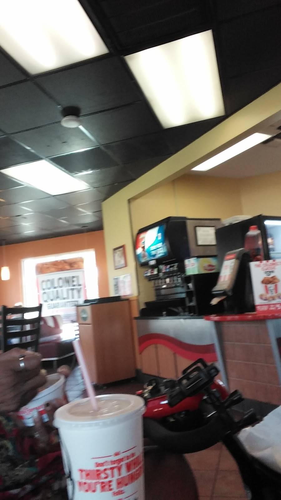 KFC | restaurant | 1904 W Olive Ave, Fresno, CA 93728, USA | 5592376421 OR +1 559-237-6421