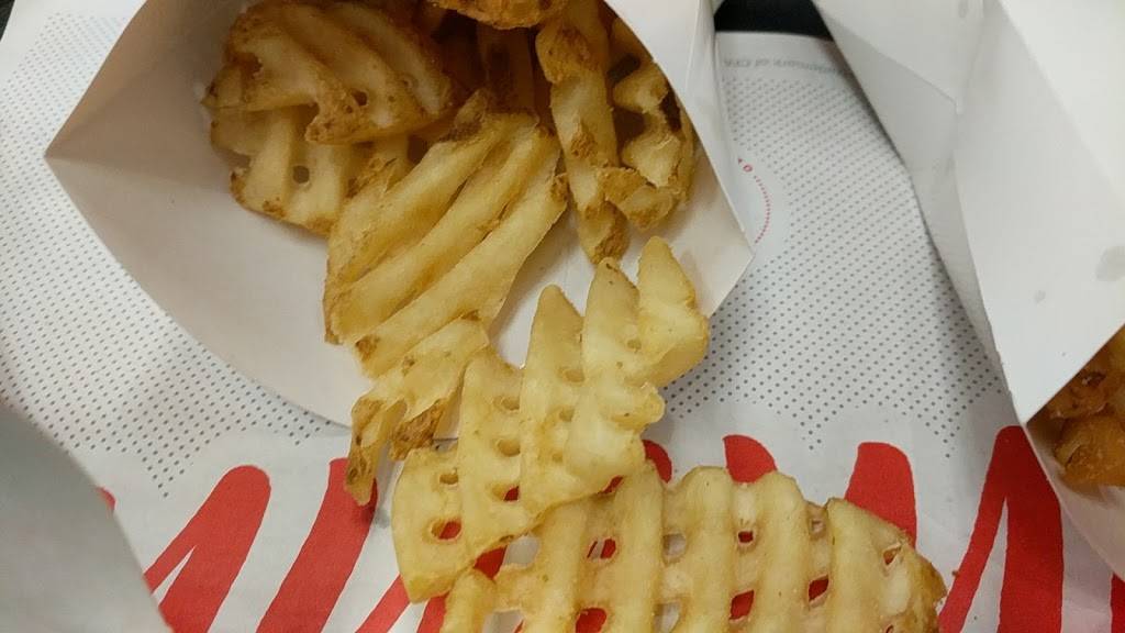 Chick-fil-A | restaurant | 4180 N College Ave, Fayetteville, AR 72703, USA | 4794430343 OR +1 479-443-0343