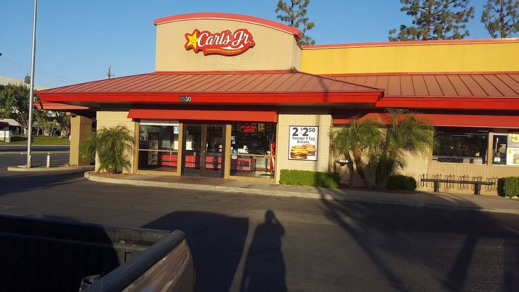 Carls Jr. | restaurant | 2930 F St, Bakersfield, CA 93301, USA | 6613228751 OR +1 661-322-8751