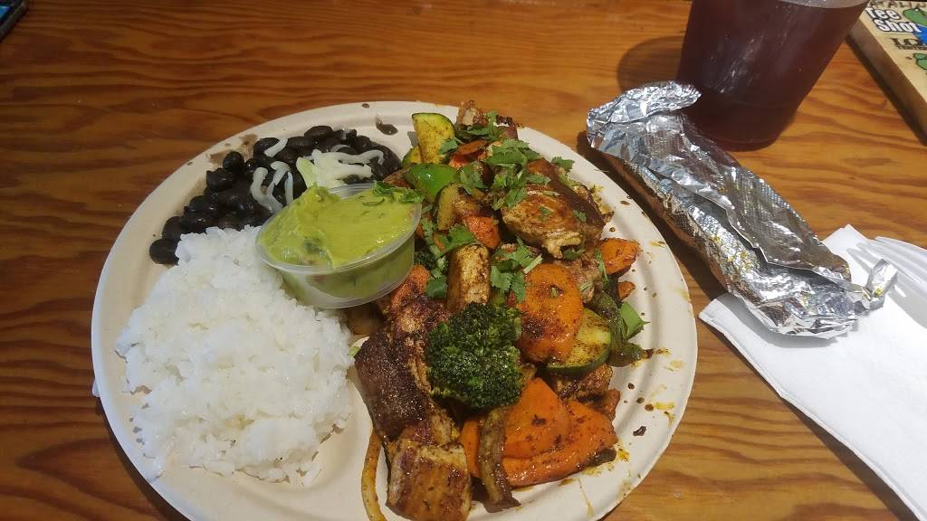 Catalina Fish Kitchen | restaurant | 670 W 17th St, Costa Mesa, CA 92627, USA | 9496458873 OR +1 949-645-8873