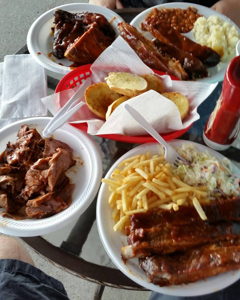 Smokey Pit Barbeque | restaurant | 160 Harrison Ave, Auburn, CA 95603, USA | 5308899080 OR +1 530-889-9080