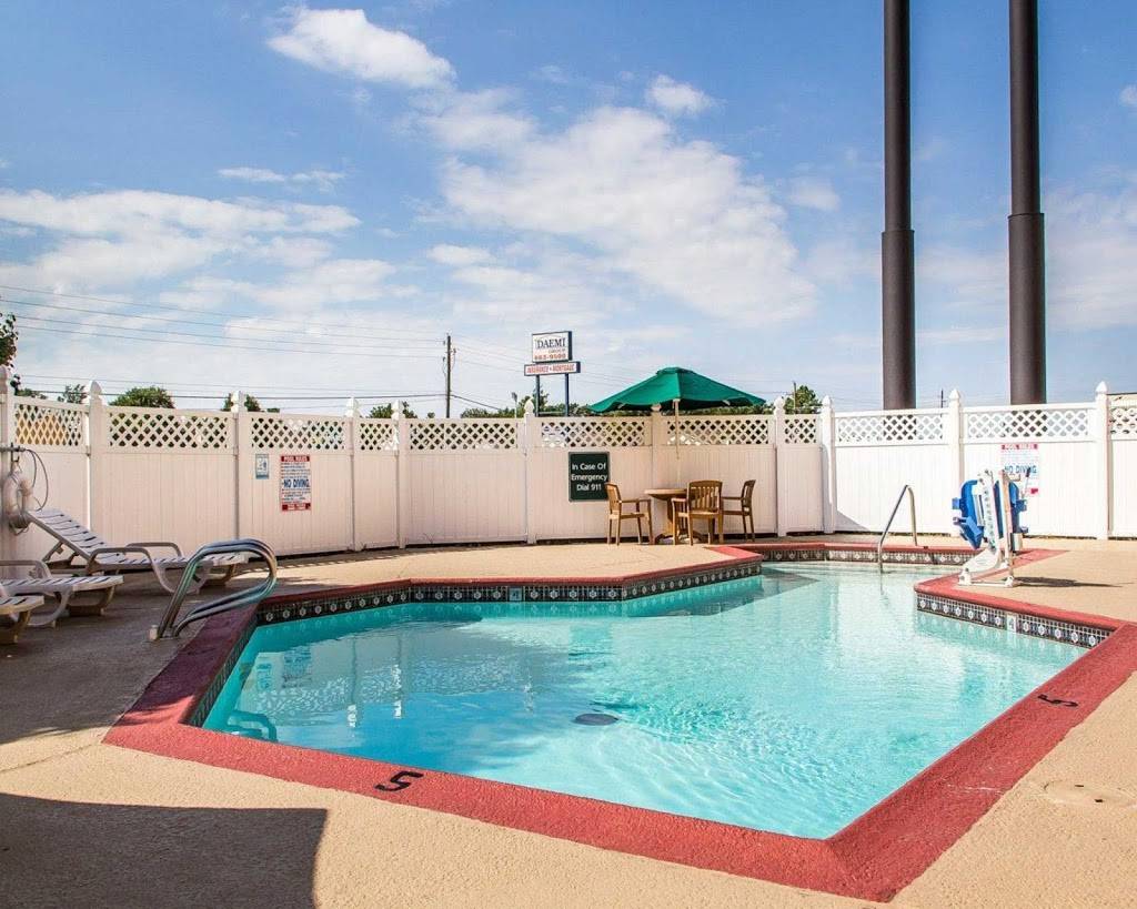 Quality Inn Tulsa - Broken Arrow | restaurant | 10829 E 41st St, Tulsa, OK 74146, USA | 9186650220 OR +1 918-665-0220