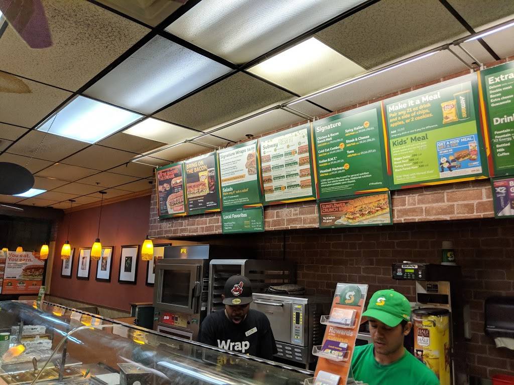 Subway Restaurants | restaurant | 1750 Veterans Memorial Hwy, Central Islip, NY 11722, USA | 6312341700 OR +1 631-234-1700