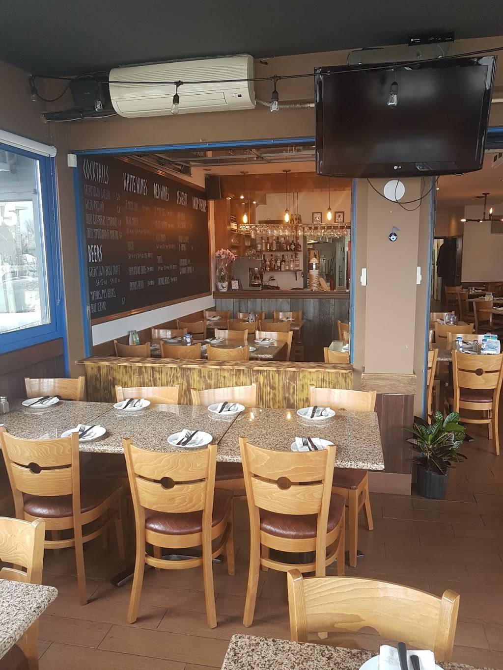 Greektown Grill | restaurant | 4637 Chemin du Souvenir, Laval, QC H7W 1C5, Canada | 4506886340 OR +1 450-688-6340