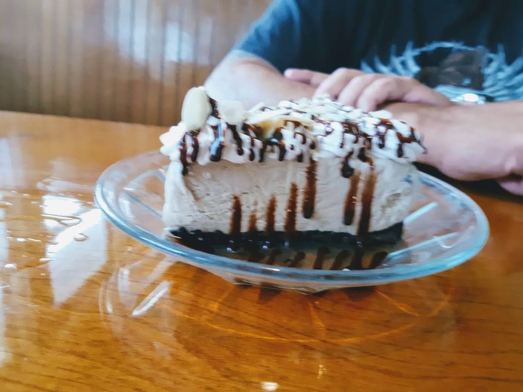 Riverside Steak & Seafood | restaurant | 506 W Corbett Ave, Swansboro, NC 28584, USA | 9103268847 OR +1 910-326-8847