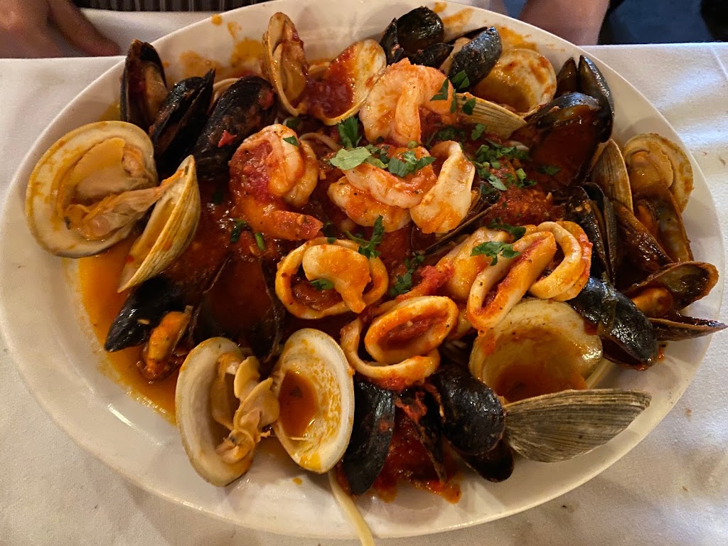 Barge Inn | restaurant | 324 3rd St, Jersey City, NJ 07302, USA | 2014203268 OR +1 201-420-3268