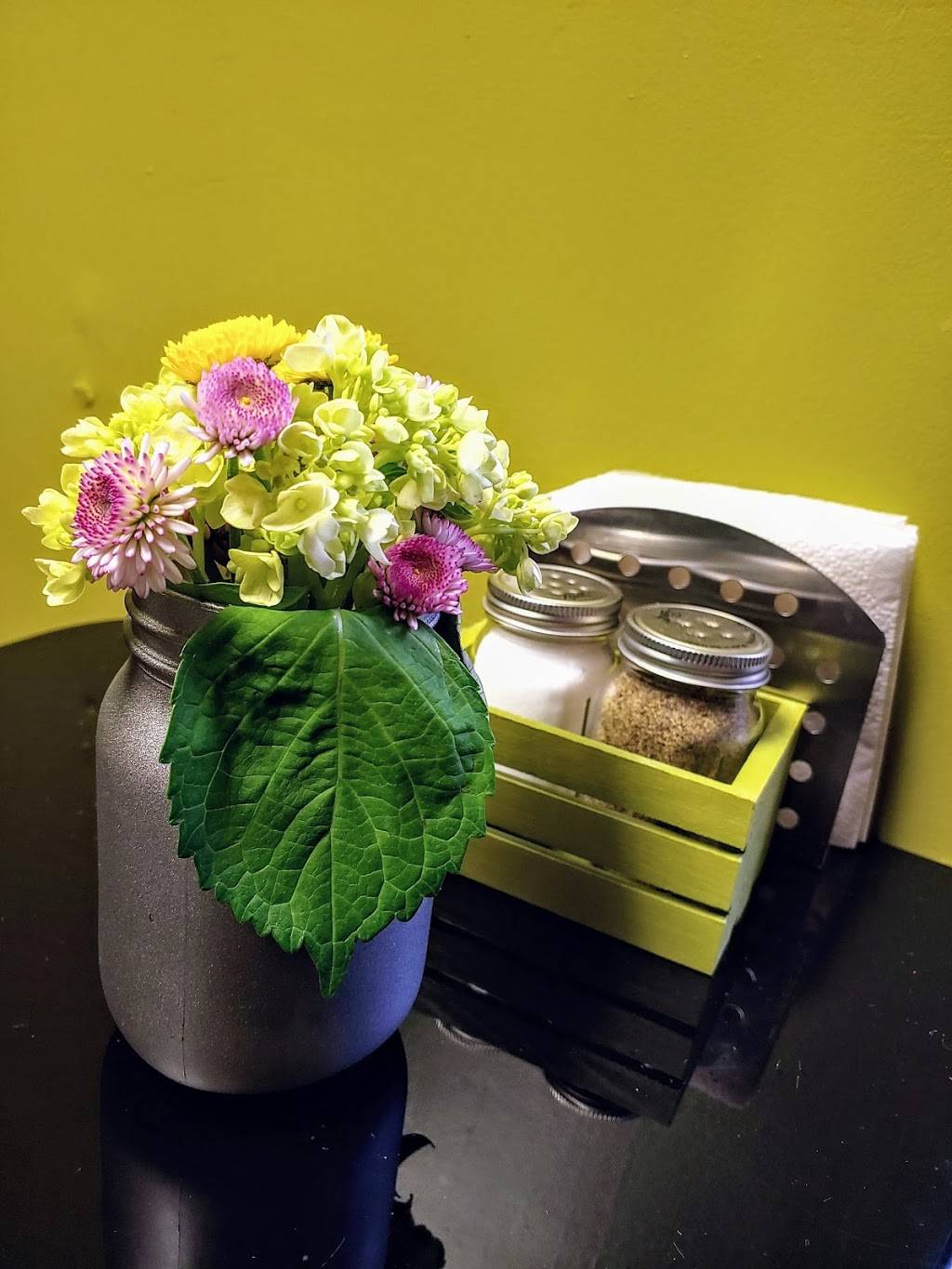 HerbN Eats | restaurant | 827 Union St, Spartanburg, SC 29302, USA | 8643104428 OR +1 864-310-4428