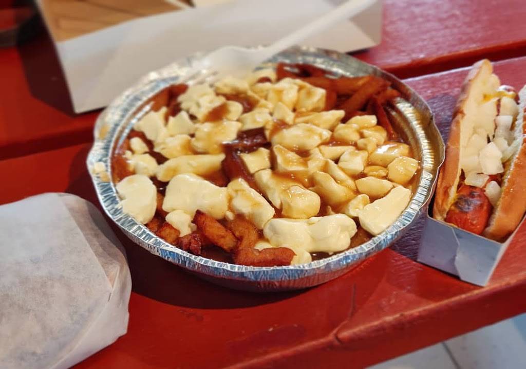 Cantine Bernard | restaurant | 1400 Boulevard Laurier, Sainte-Madeleine, QC J0H 1S0, Canada | 4507953200 OR +1 450-795-3200