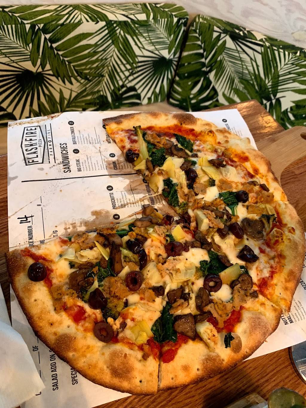 Flash Fire Pizza | restaurant | 3011 West, Yamato Rd Suite A-20, Boca Raton, FL 33434, USA | 5618267741 OR +1 561-826-7741