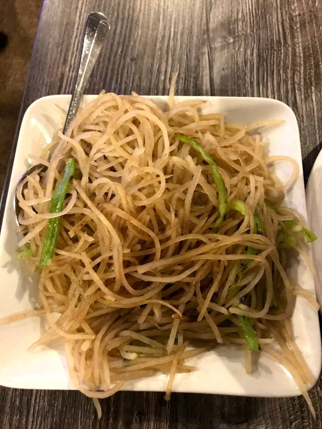 Chilli Garden | restaurant | 41 Riverside Ave, Medford, MA 02155, USA | 7813968488 OR +1 781-396-8488