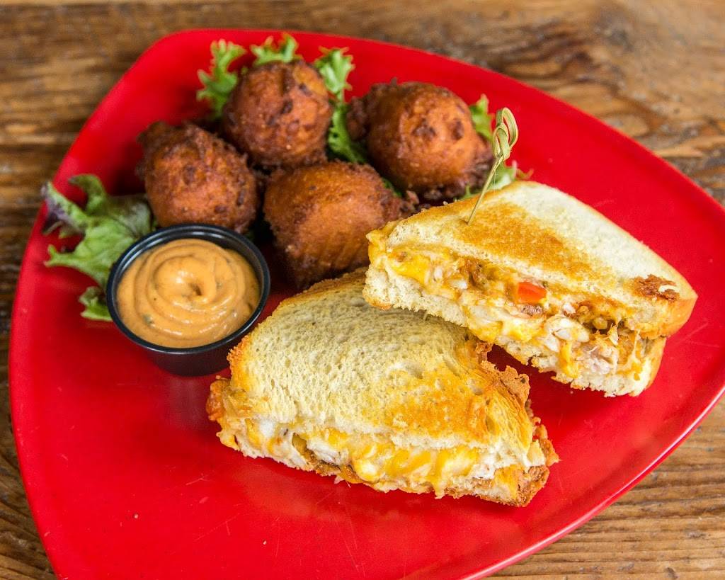 Myth & Moonshine Tavern | restaurant | 2300 Boston St, Baltimore, MD 21224, USA | 4107775502 OR +1 410-777-5502