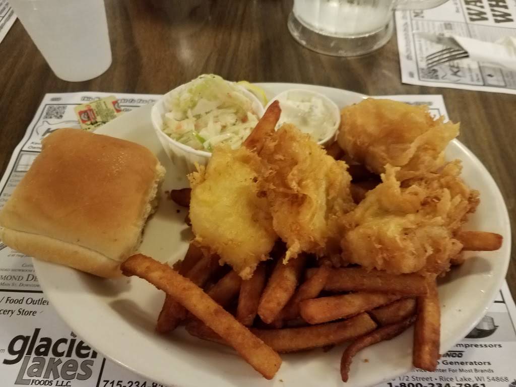 Wagon Wheel | restaurant | 2756 23 1/2 St, Rice Lake, WI 54868, USA | 7152341823 OR +1 715-234-1823