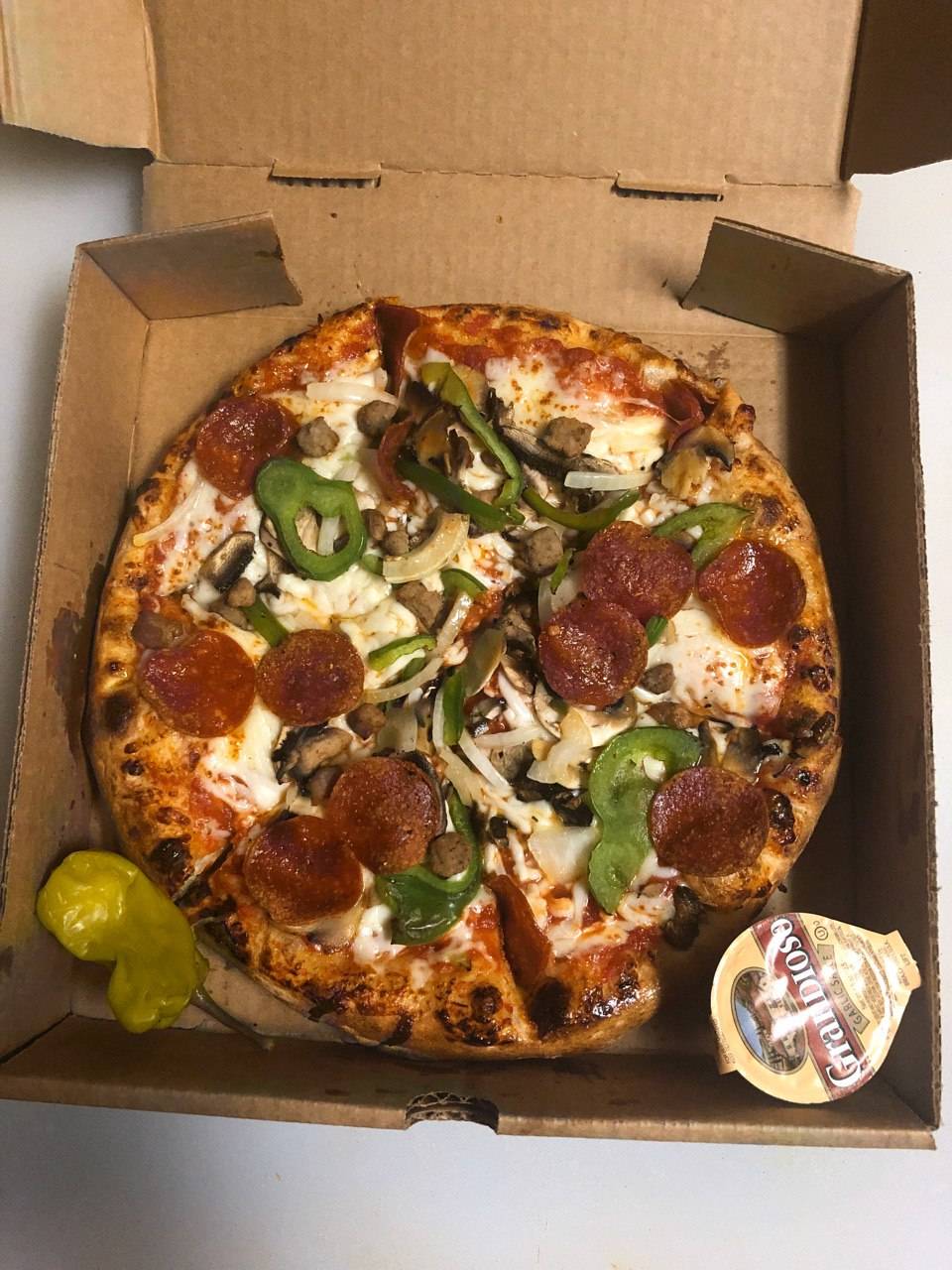 Dolce Vita Pizza | meal delivery | 2613 8th Ave S #101, Nashville, TN 37204, USA | 6153859500 OR +1 615-385-9500