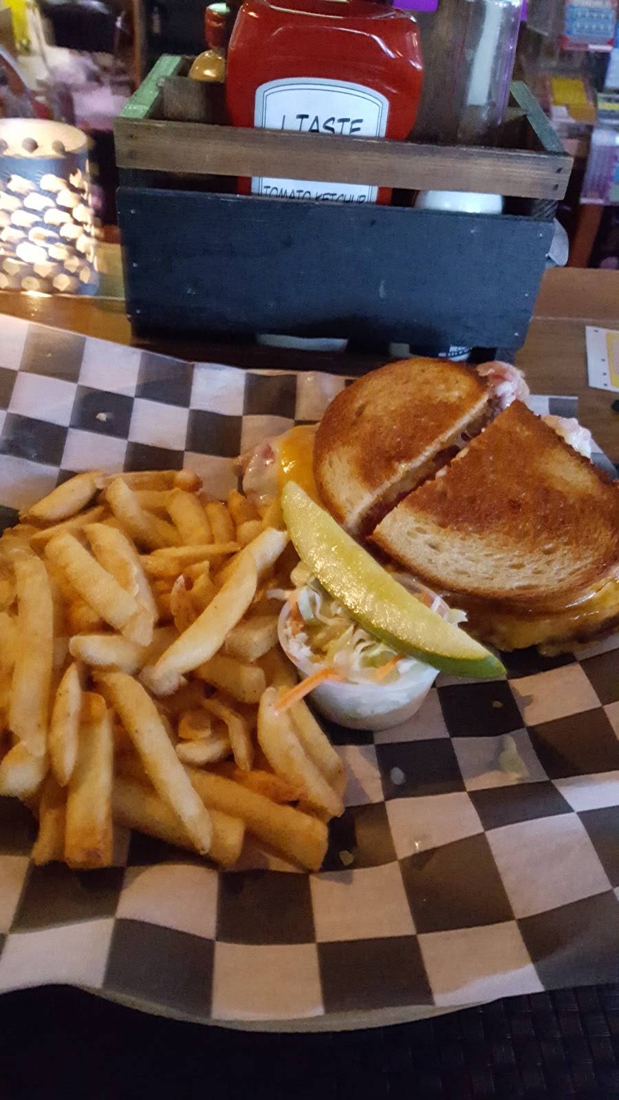 Aders Tavern | restaurant | 1321 Florence Ave, Union Beach, NJ 07735, USA | 7328881634 OR +1 732-888-1634