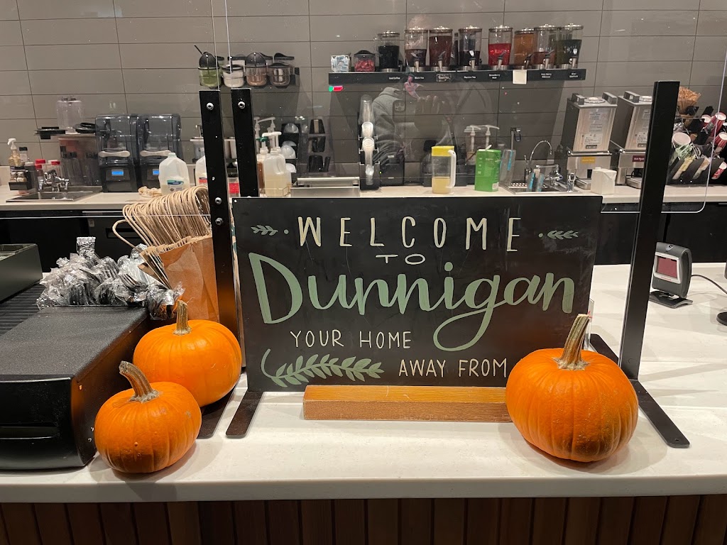 Starbucks | cafe | 30016 Rd 8, Dunnigan, CA 95695, USA | 5303253045 OR +1 530-325-3045