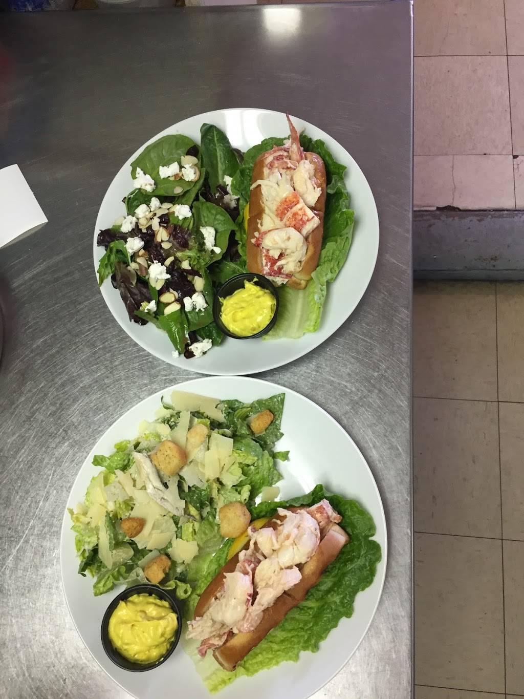 The Cockeyed Gull Restaurant | restaurant | 78 Island Ave, Peaks Island, ME 04108, USA | 2077662800 OR +1 207-766-2800