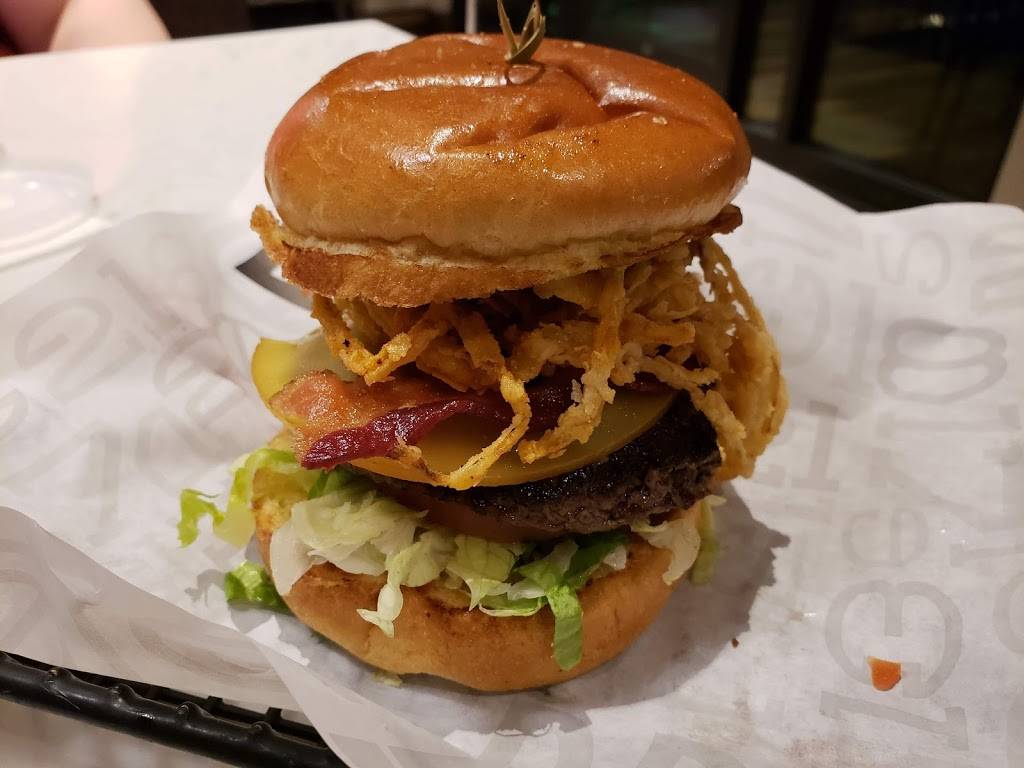 Burger 21 | restaurant | 21305 Windmill Parc Dr #160, Sterling, VA 20166, USA | 5716655768 OR +1 571-665-5768