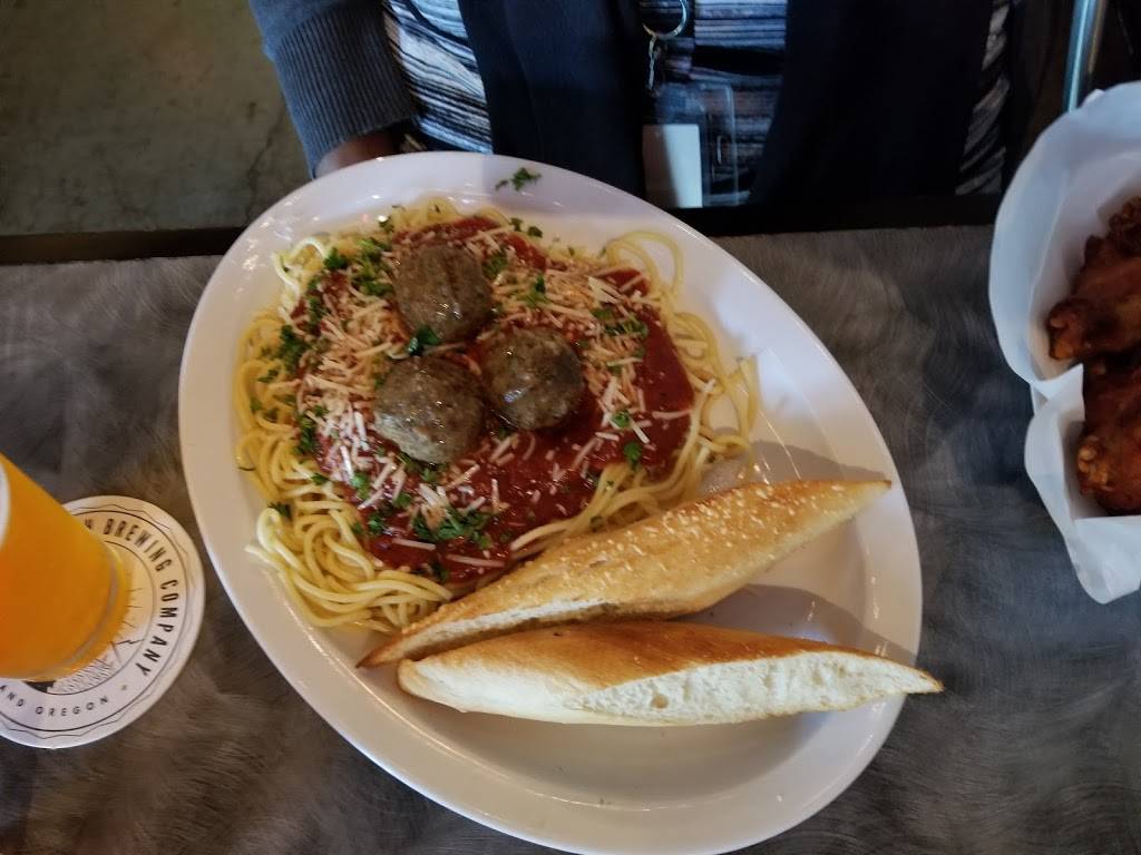 Schmizza Pub & Grub | restaurant | 891 NE 25th Ave, Hillsboro, OR 97124, USA | 5036019007 OR +1 503-601-9007