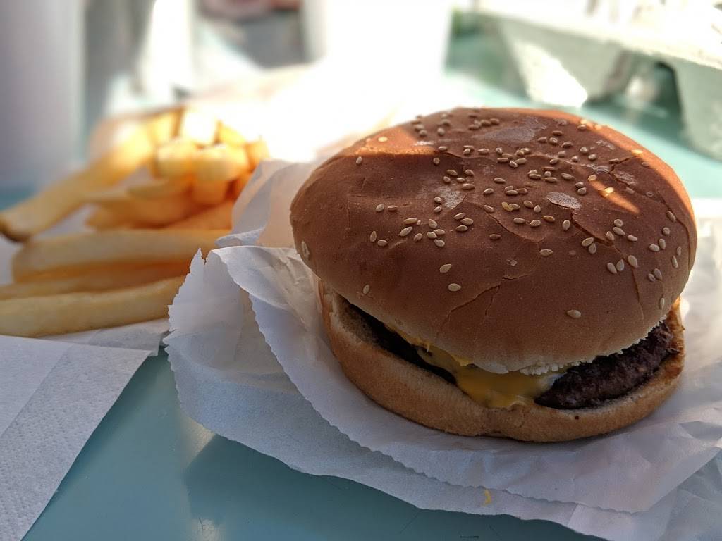 Tastee | restaurant | 168 E 4th St, Perris, CA 92570, USA | 9516575018 OR +1 951-657-5018