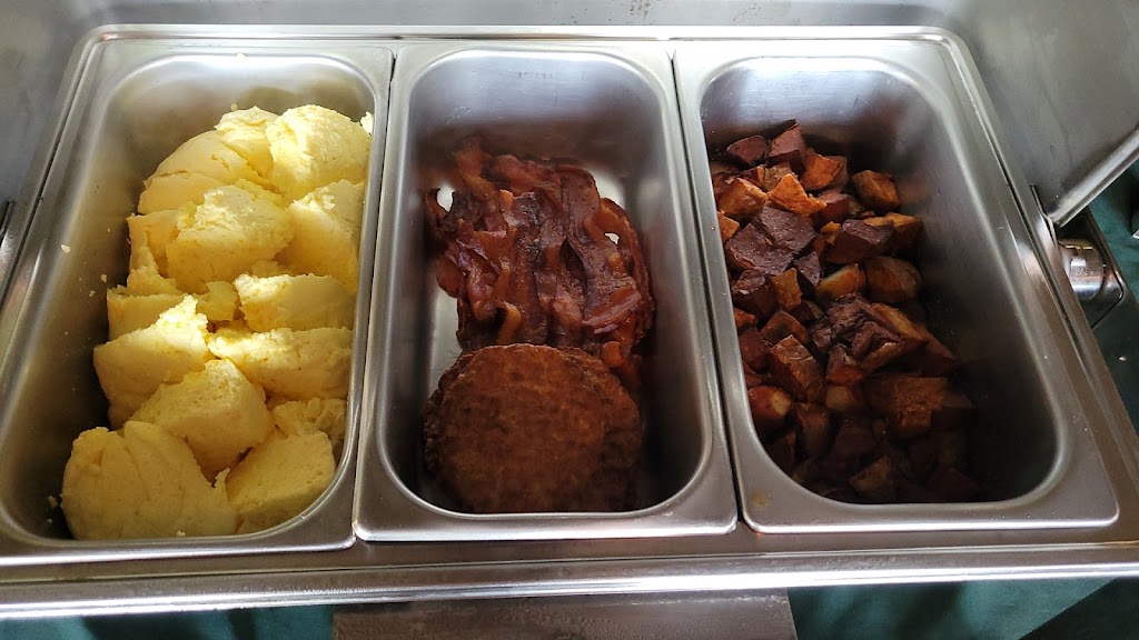 Wintons Tavern | restaurant | 47 Country Club Dr, Westport, NY 12993, USA | 5189628283 OR +1 518-962-8283