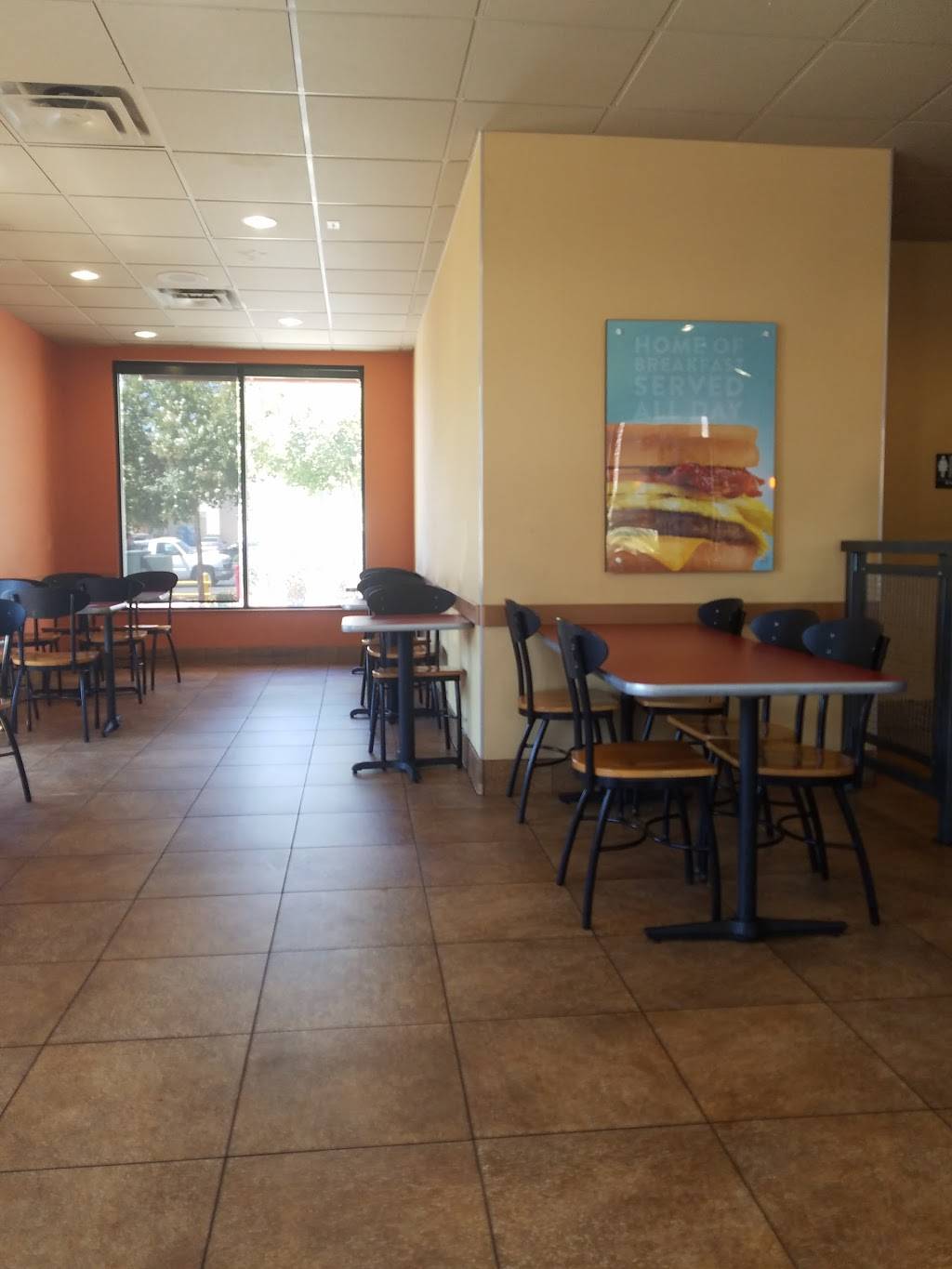Jack in the Box | restaurant | 25950 Iris Ave, Moreno Valley, CA 92551, USA | 9512420232 OR +1 951-242-0232