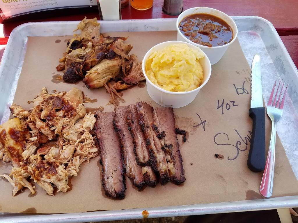 Nancys Bar-B-Q | restaurant | 301 S Pineapple Ave, Sarasota, FL 34237, USA | 9413662271 OR +1 941-366-2271