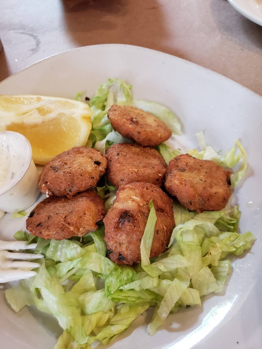 Tap Room Inc | restaurant | 201 Bohemia Ave, Chesapeake City, MD 21915, USA | 4108852344 OR +1 410-885-2344