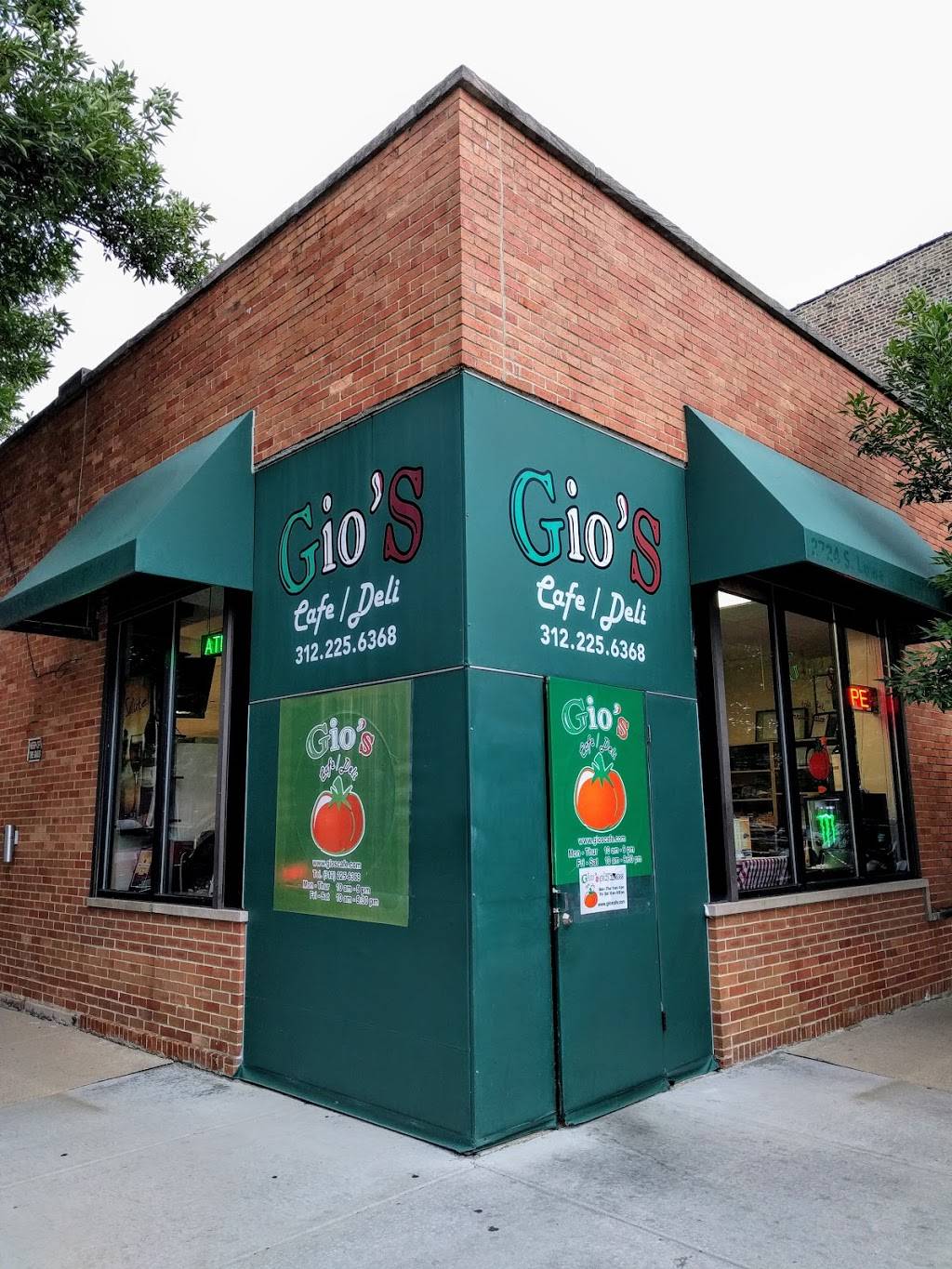 Gios Cafe and Deli | cafe | 2724 S Lowe Ave, Chicago, IL 60616, USA | 3122256368 OR +1 312-225-6368