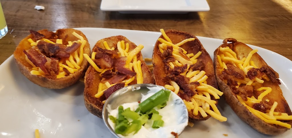 Downing Street Pour House Springfield Mo | restaurant | 1724 E Battlefield Rd, Springfield, MO 65804, USA | 4174277171 OR +1 417-427-7171