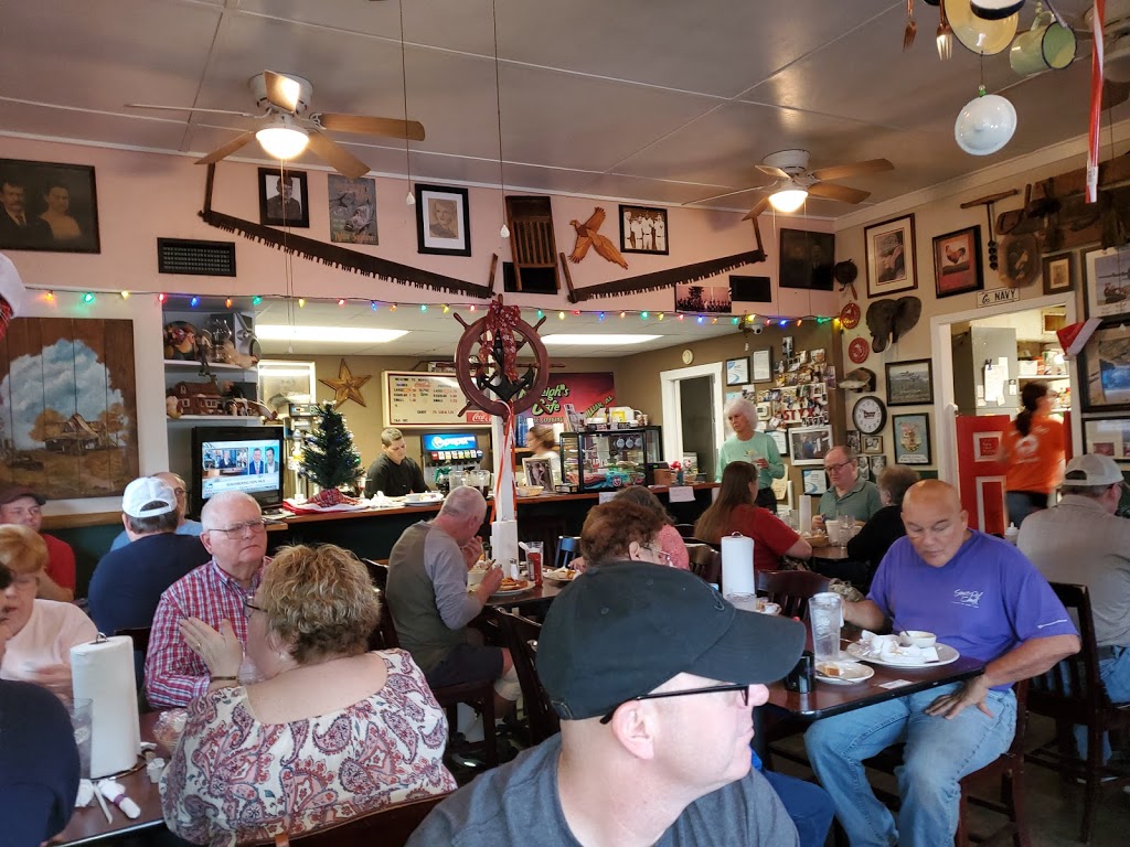 RReileighs Daybreak Cafe | restaurant | 34291 US-98, Lillian, AL 36549, USA | 2519618000 OR +1 251-961-8000