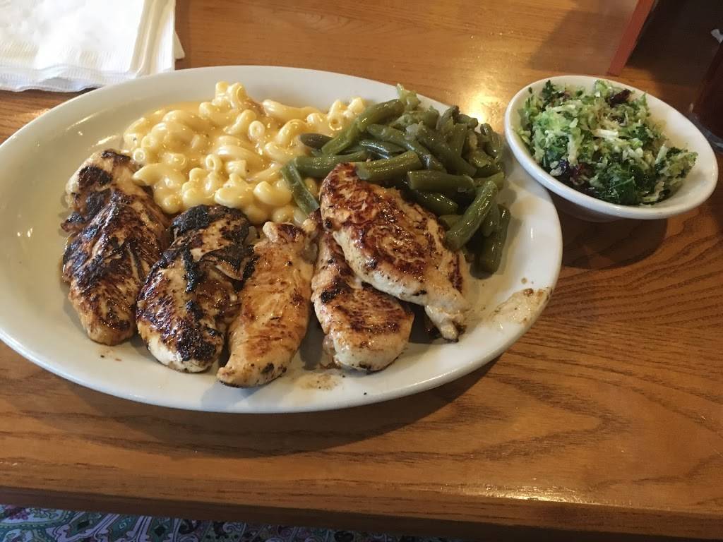 Cracker Barrel Old Country Store | restaurant | 4700 Portsmouth Blvd, Chesapeake, VA 23321, USA | 7574053890 OR +1 757-405-3890