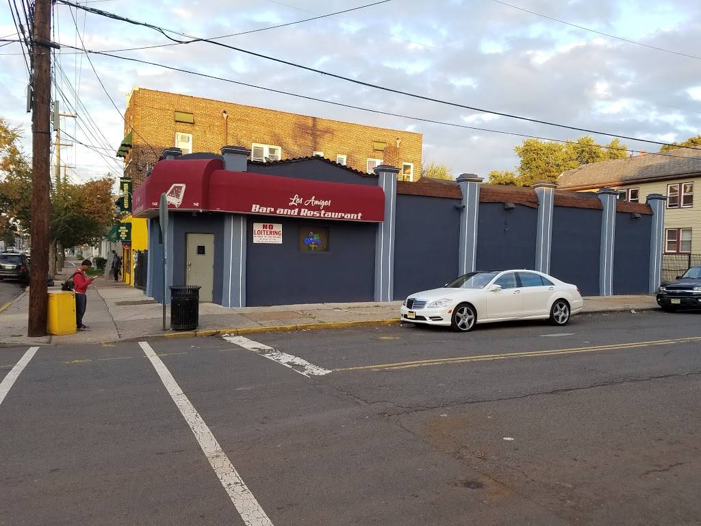 Los Amigos Bar & Restaurant | restaurant | 142 Remsen Ave, New Brunswick, NJ 08901, USA | 7322961835 OR +1 732-296-1835