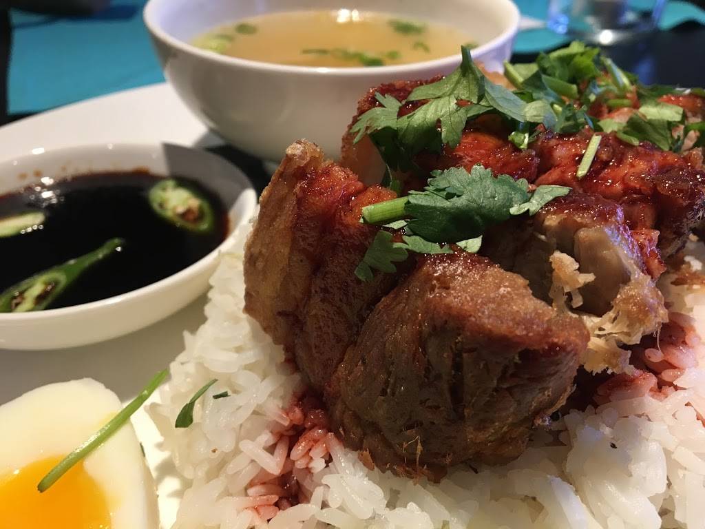 Waldo Thai | restaurant | 8431 Wornall Rd, Kansas City, MO 64114, USA | 8166051188 OR +1 816-605-1188