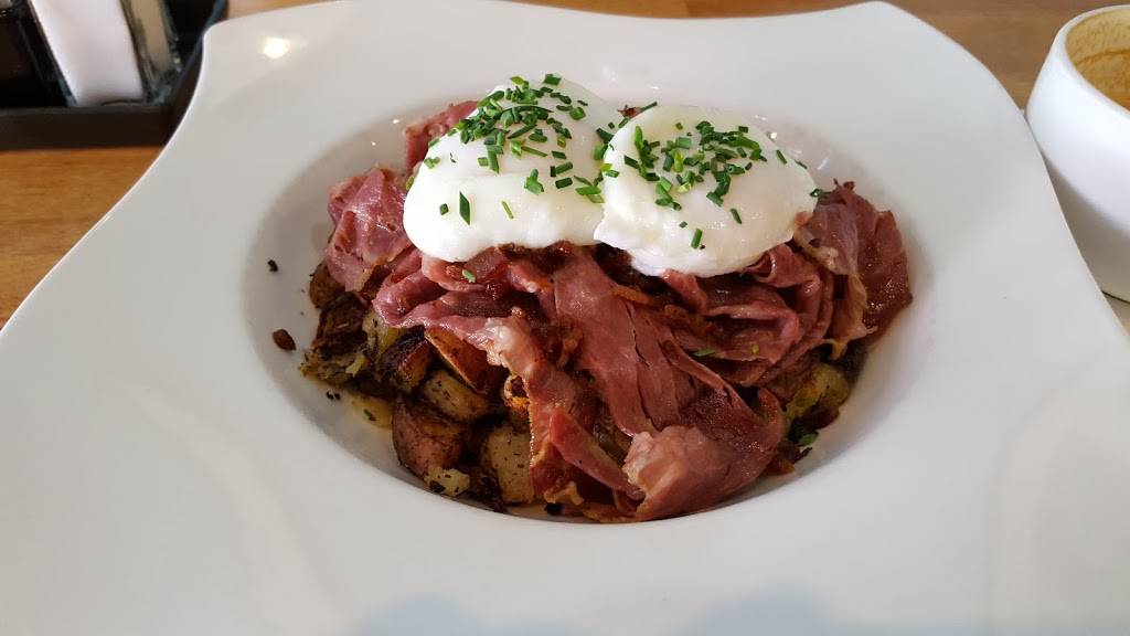 Bakin & Eggs: A Lovely Idea | cafe | 3120 N Lincoln Ave, Chicago, IL 60657, USA | 7735257005 OR +1 773-525-7005