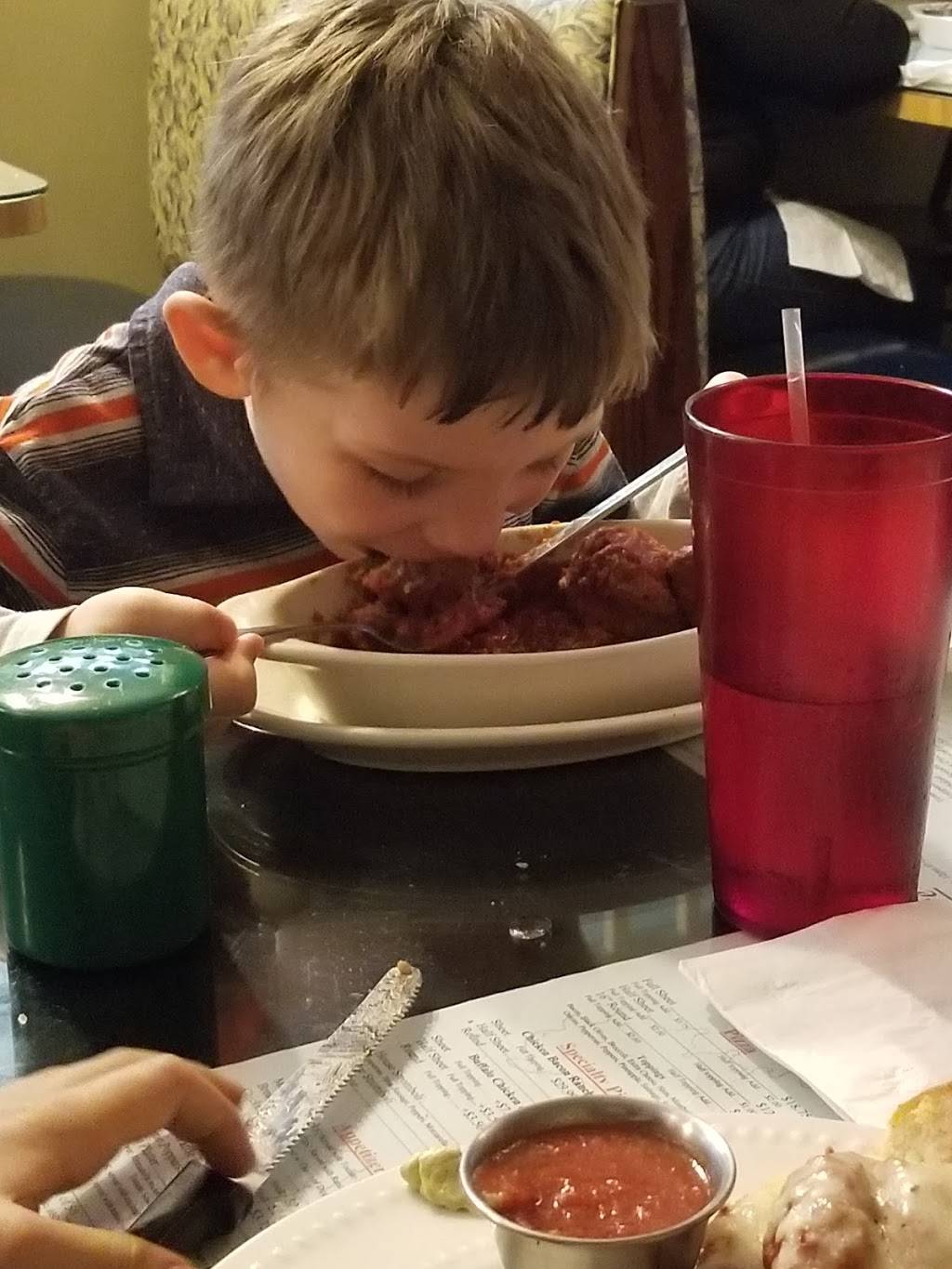 Fortunatos Pizza & More | restaurant | 28 N Main St, Newark Valley, NY 13811, USA | 6076428244 OR +1 607-642-8244