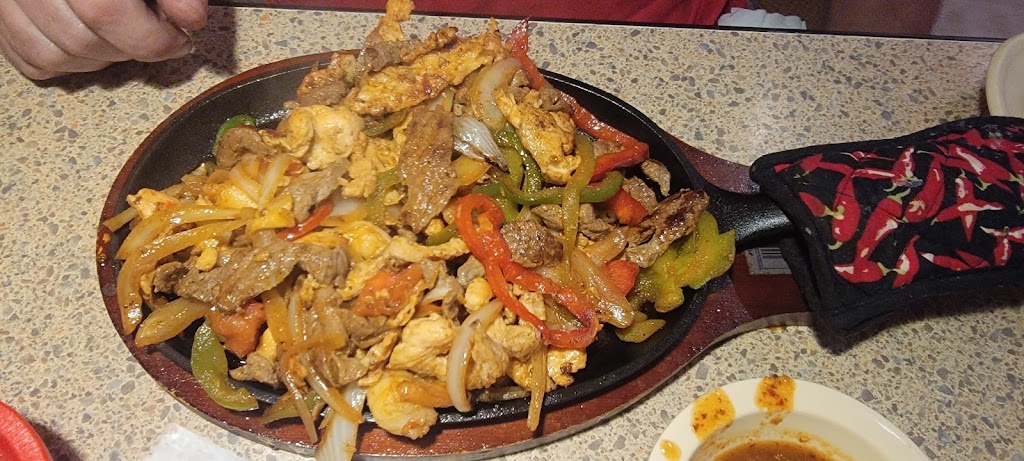 Little hacienda mexican restaurant | restaurant | 3558 W Pinhook Rd, Lafayette, LA 70508, USA | 3373307099 OR +1 337-330-7099