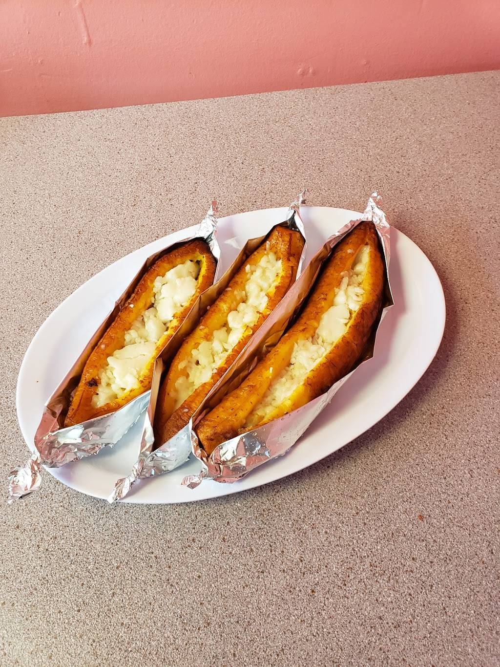 El sabor cibaeño restaurant | restaurant | 182 Governor St, Paterson, NJ 07501, USA | 9732783709 OR +1 973-278-3709