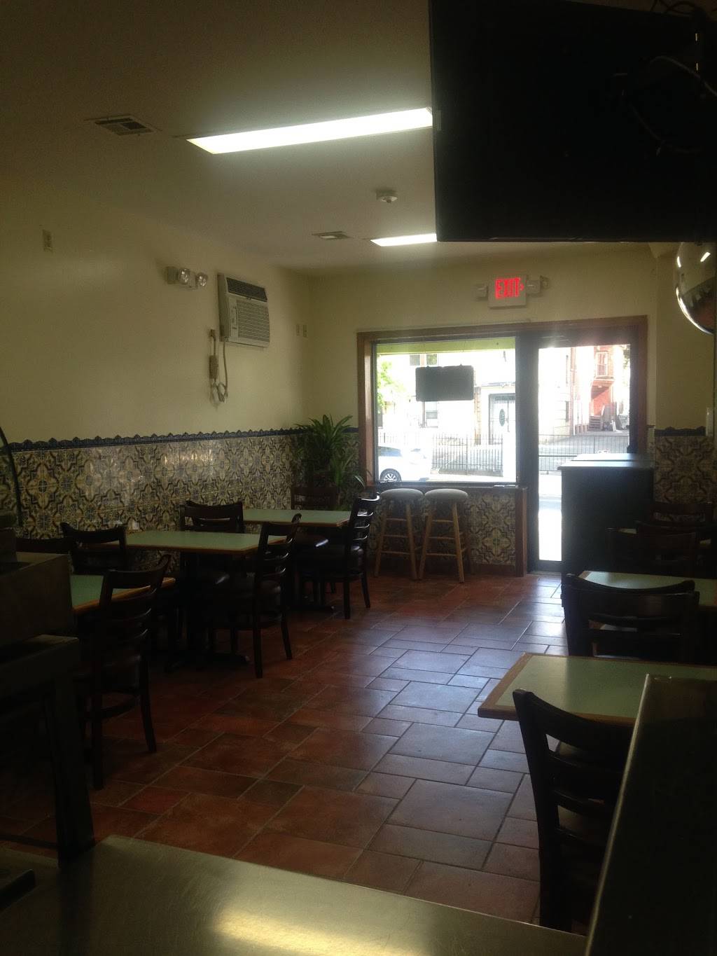 Aroma & Sabor Restaurant | restaurant | 294 Park Ave, Newark, NJ 07107, USA | 9737322929 OR +1 973-732-2929