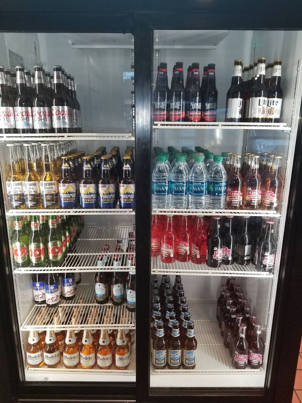 Wing Stop | restaurant | 3206 Rainier Ave S, Seattle, WA 98144, USA | 2067220346 OR +1 206-722-0346