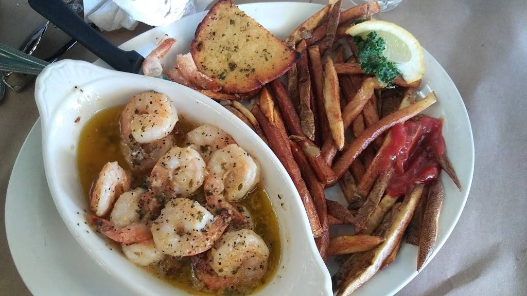 Pinchers | restaurant | 18100 San Carlos Blvd, Fort Myers Beach, FL 33931, USA | 2394158973 OR +1 239-415-8973